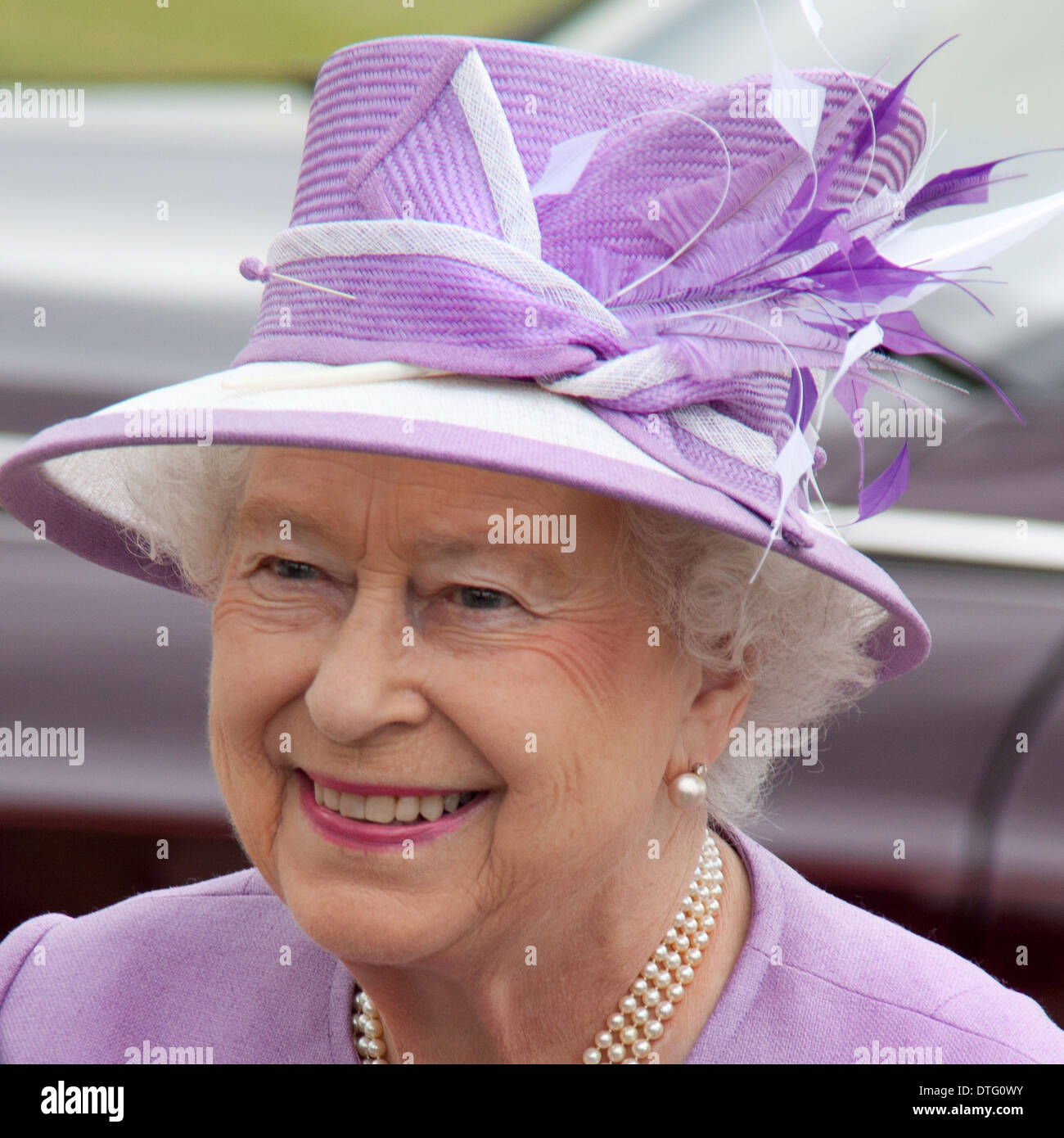 Queen Elizabeth II. Besuch des National Memorial Arboretum Staffordshire.England Stockfoto