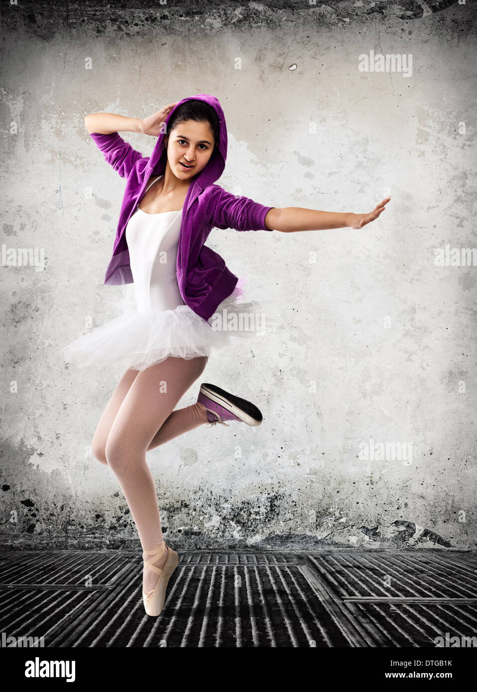 Ballett-Tänzerin, Ballett-Konzept aus Klassik und moderne. Stockfoto