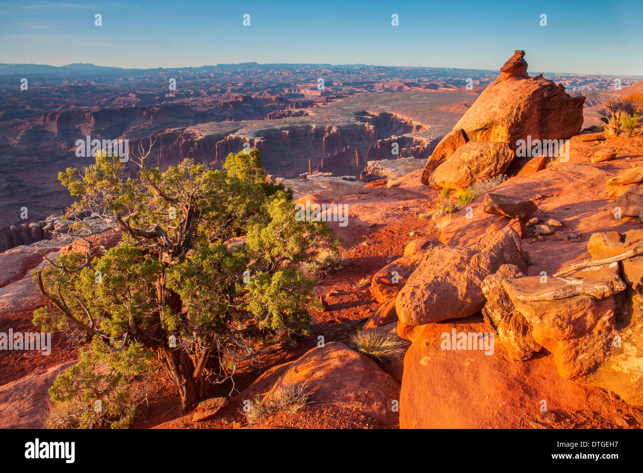 Denkmal-Becken von den weißen Rand Aussichtspunkt in Canyonlands National Park, Utah. Stockfoto