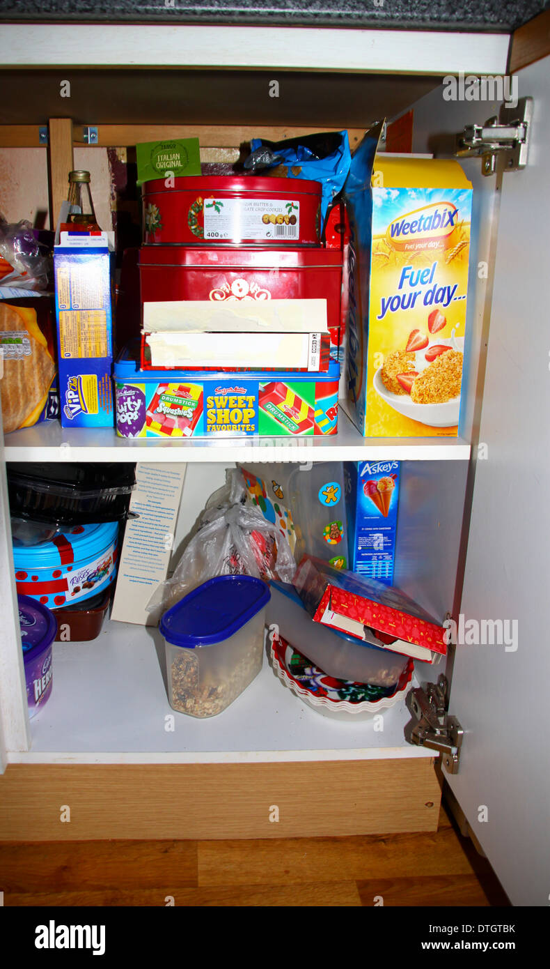 Küchenschrank Essen Stockfoto