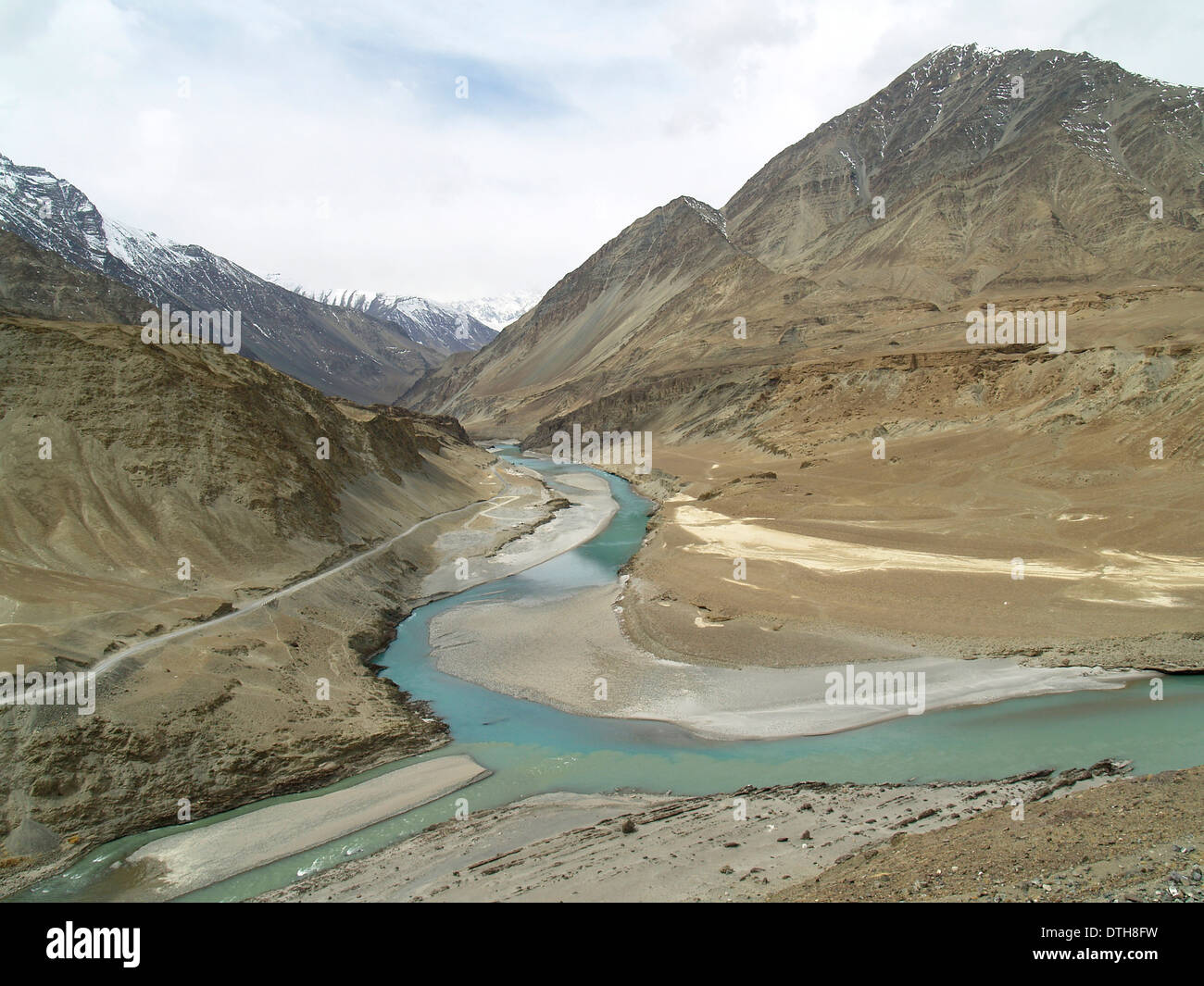 Der Indus Fluß fließt in Srinagar, Kaschmir aus Ladakh Stockfoto