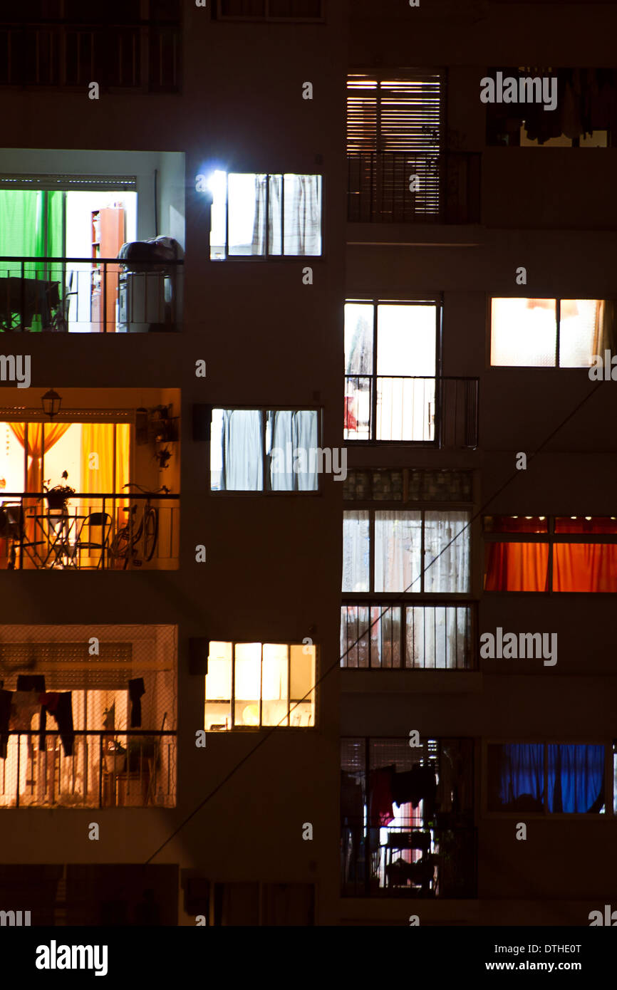 Buenos Aires Straßenszene, Gebäude in der Nacht Stockfoto