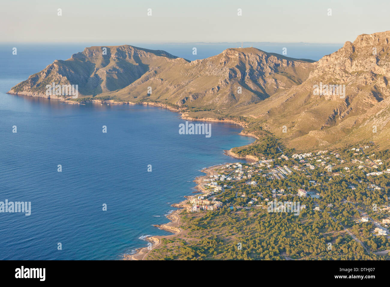 Mallorcas Nordostküste. Luftbild von Betlem Erholungsgebiet und Cap de Farrutx Kap. Mallorca, Balearen, Spanien Stockfoto
