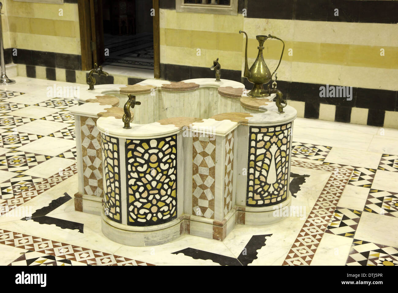 Traditionelle arabische Brunnen. Doha, Katar, Nahost Stockfoto