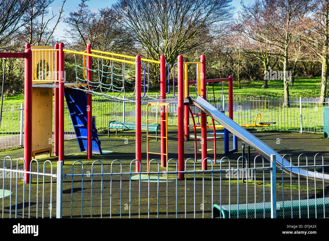 Eine leere Kinderspielplatz. Stockfoto