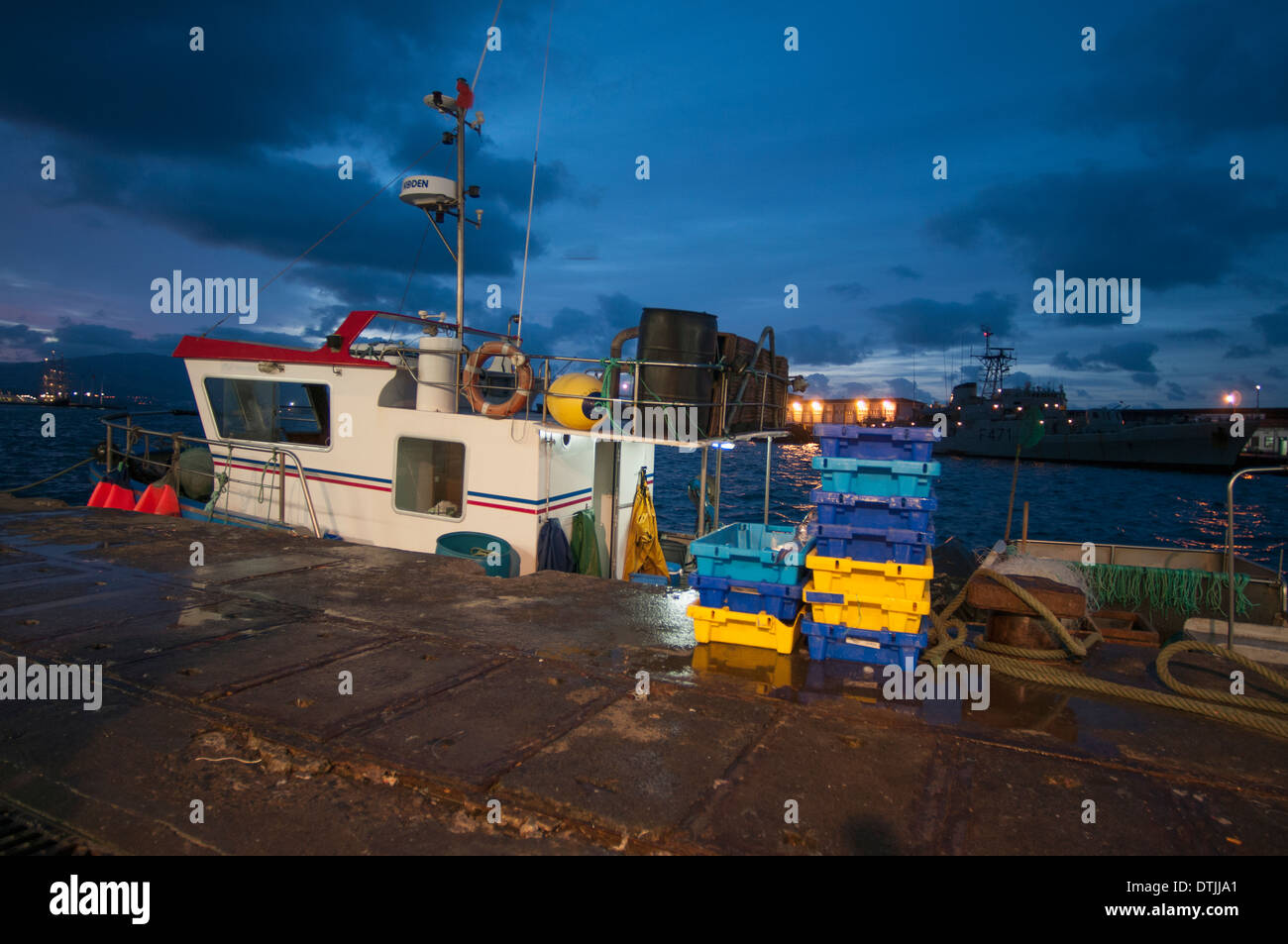 Lange Reihe Fischerboot Fang entladen. Sao Miguel, Azoren-Archipels. Stockfoto