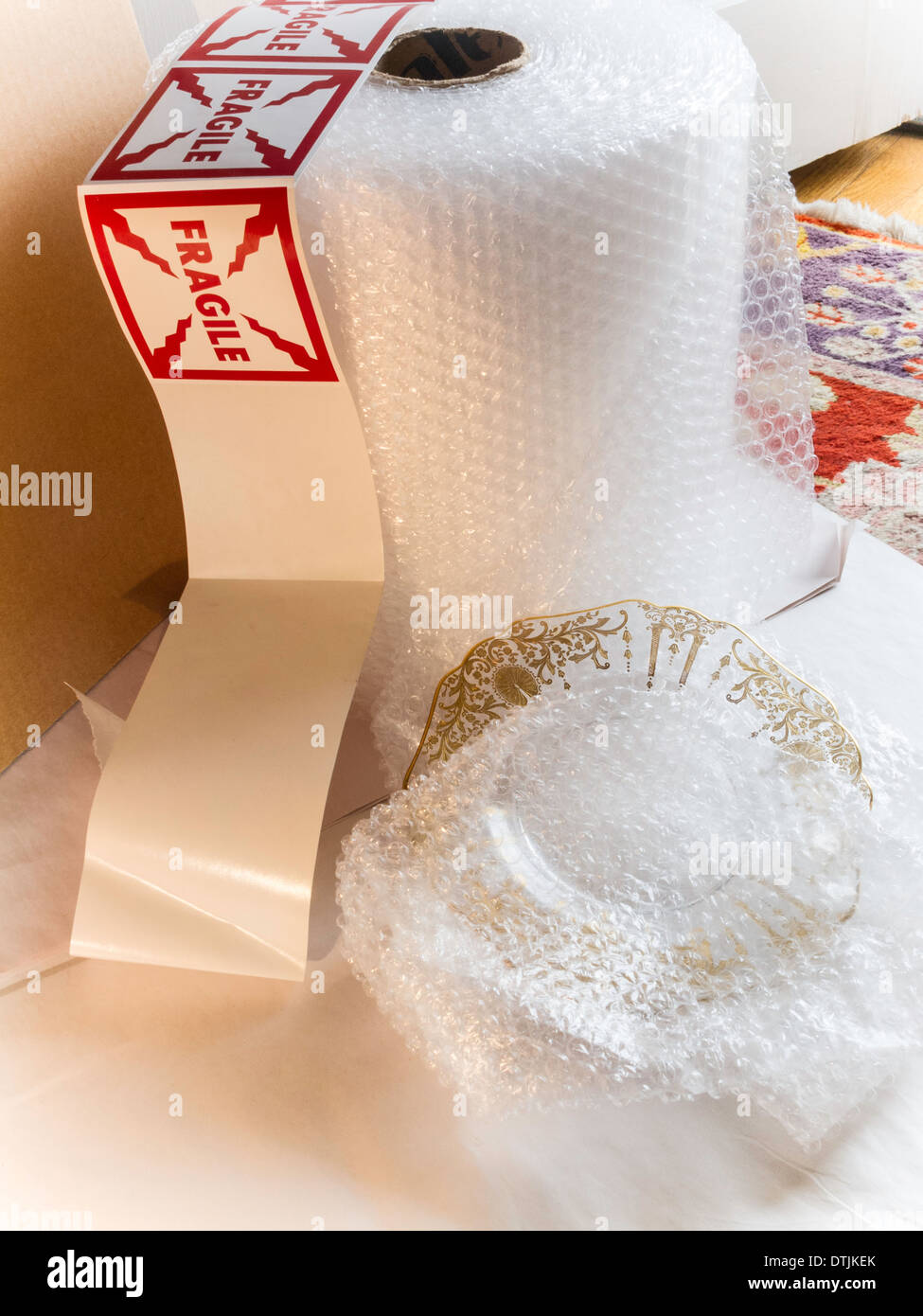 Verpackungsmaterialien für zerbrechliche Gegenstände Stockfoto