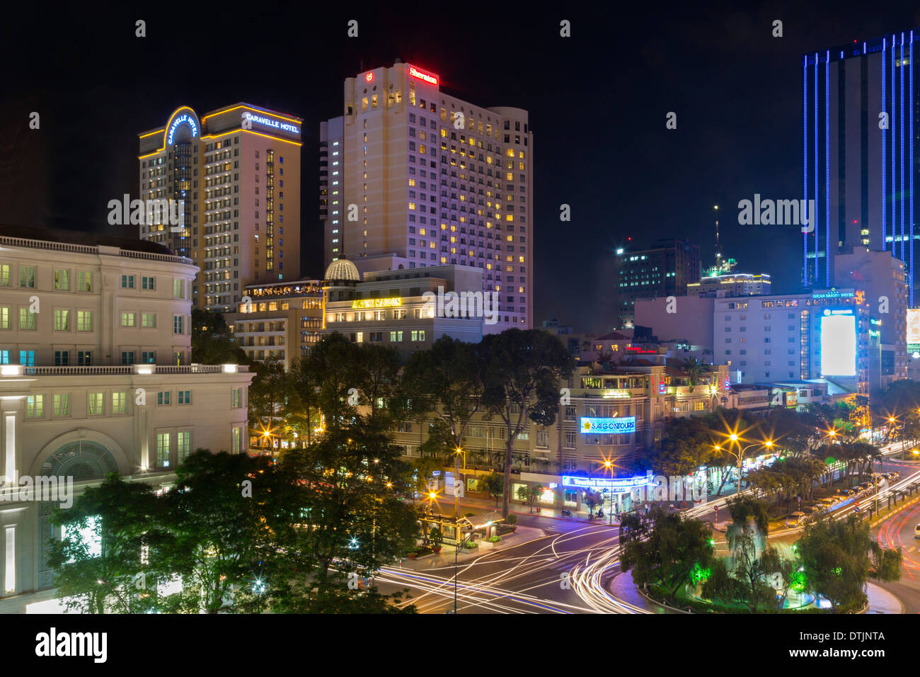 Ho-Chi-Minh-Stadt in der Nacht, Vietnam Stockfoto