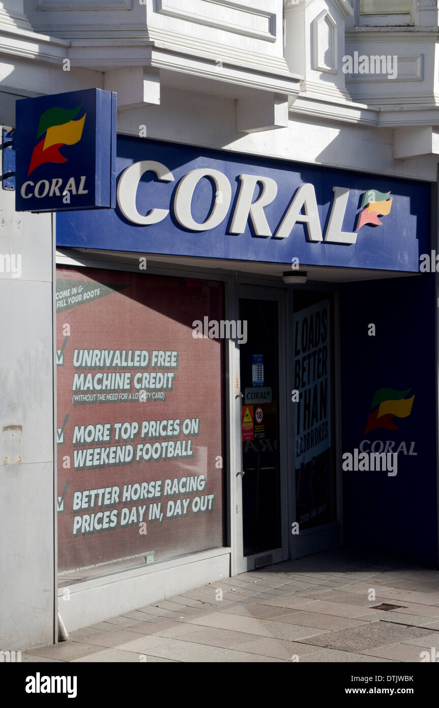 Korallen Wetten Shop, Cardiff Stadtzentrum, Wales. Stockfoto