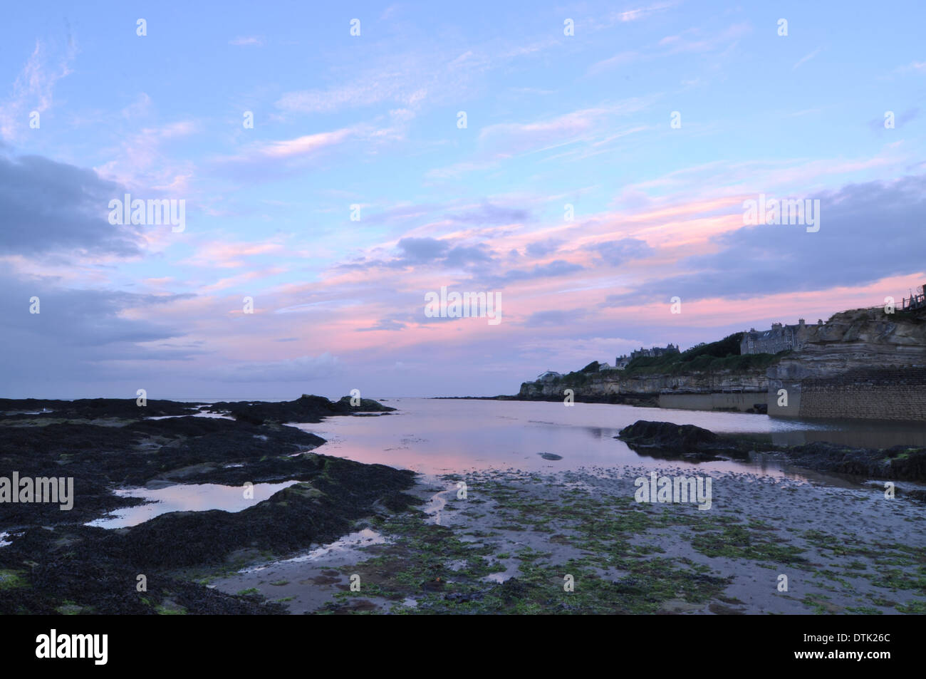 Schloss Strand bei Sonnenuntergang, St Andrews, Fife, Schottland Stockfoto