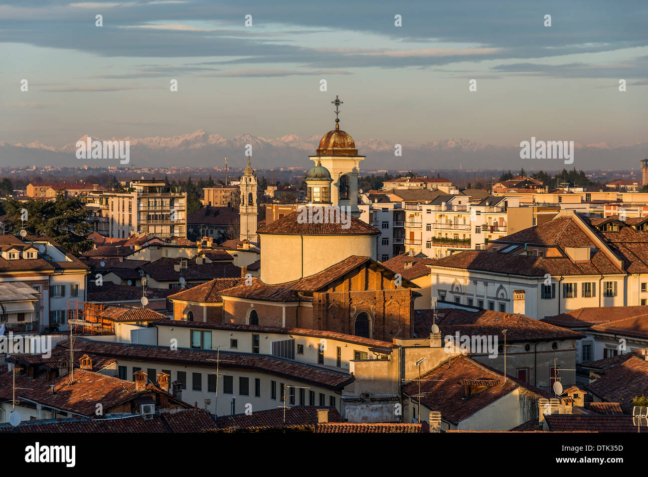 Blick von der Kirche St. Dionisio aus dem Bramante Turm, Vigevano, Lombardei, Italien Stockfoto
