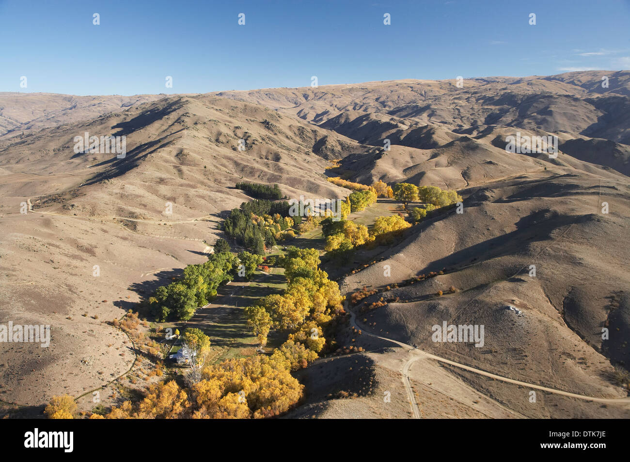 Hawksburn, in der Nähe von Bannockburn, Central Otago, Südinsel, Neuseeland - Antenne Stockfoto