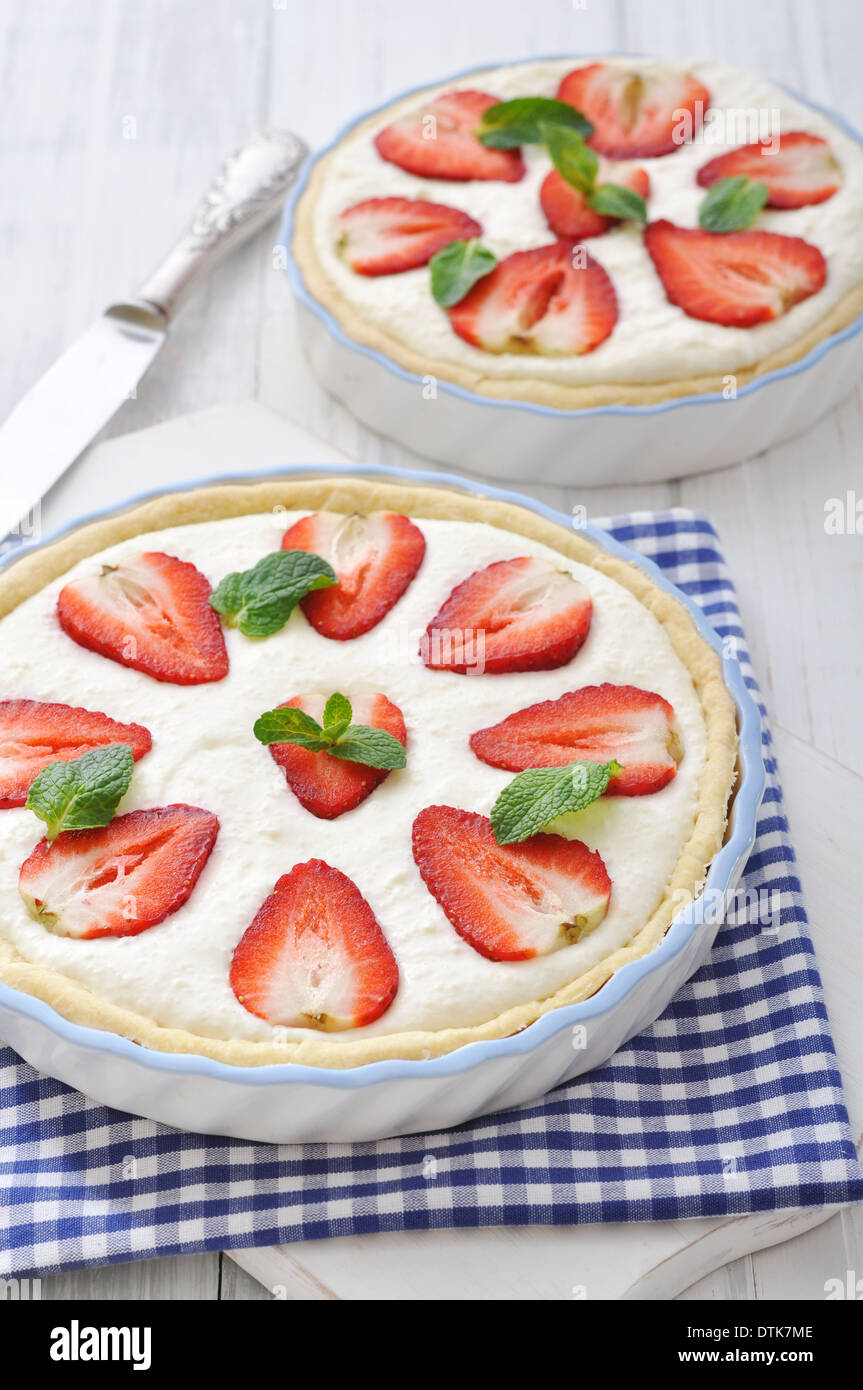 Offene torte -Fotos und -Bildmaterial in hoher Auflösung – Alamy