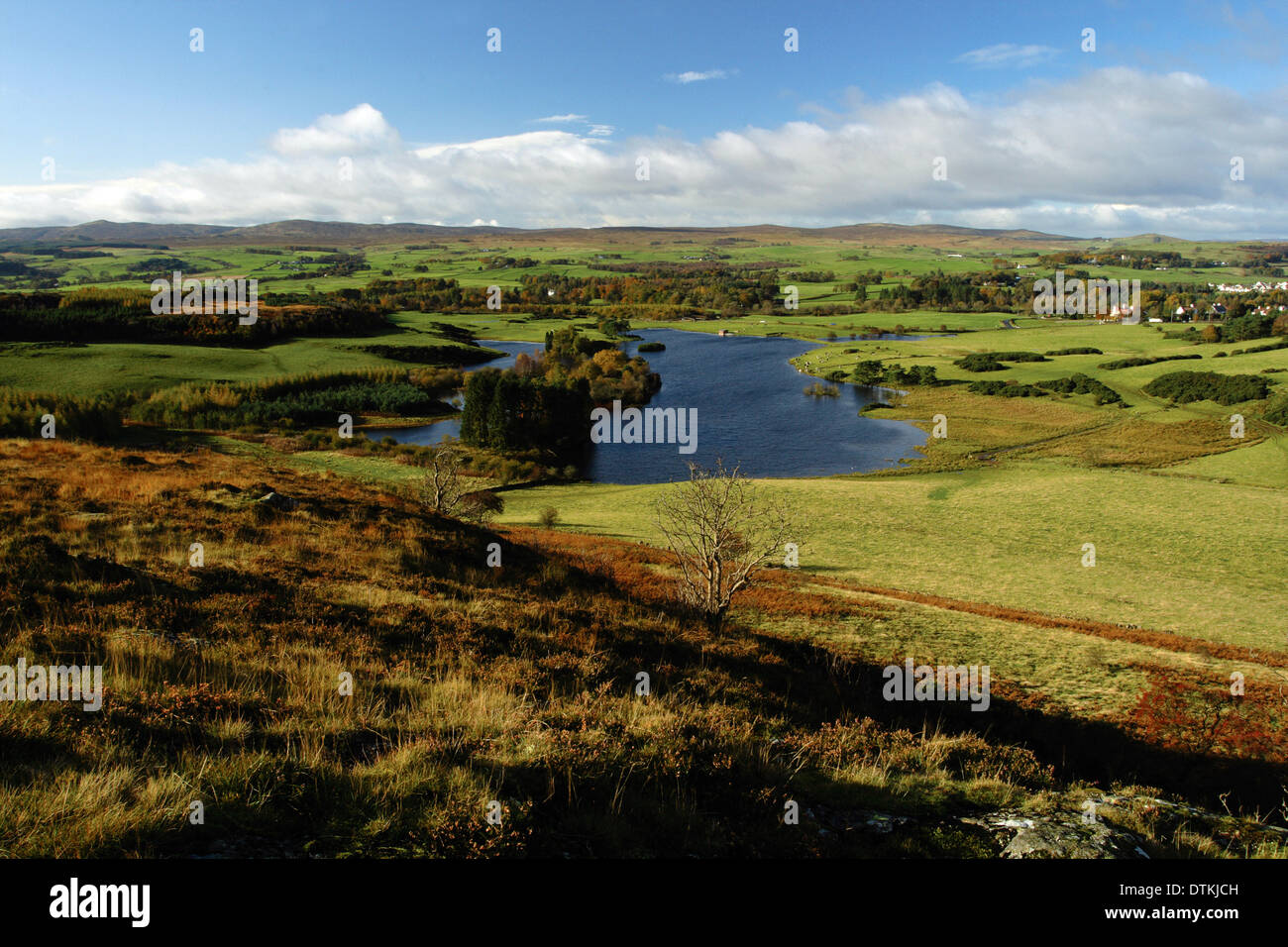 Blick über Knapps Loch über Renfrewshire in der Nähe von Kilmacolm, Inverclyde Stockfoto