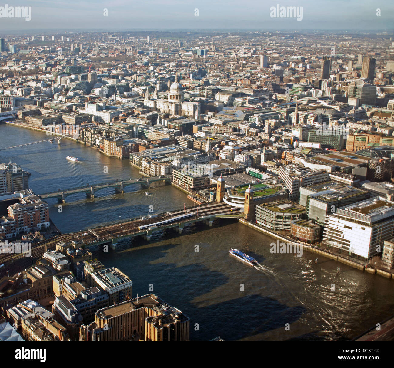 Blick auf die Stadt London bilden das höchste Gebäude Shard in Europa Stockfoto