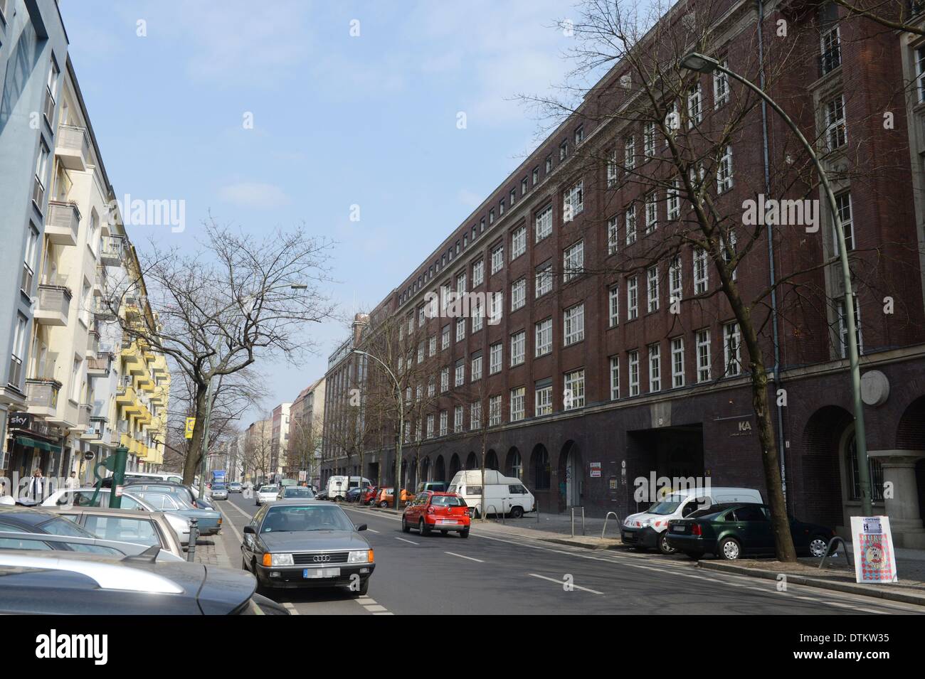 Blick auf dem ehemaligen administrative Gebäude der Knorr-Bremse Ag Neue Bahnhofstrasse in Berlin, Deutschland, 9. April 2013. Online-Händler Zalando wird seine aktuelle Dienste auf dieser Website von April verschieben. Foto: Jens Kalaene/dpa Stockfoto