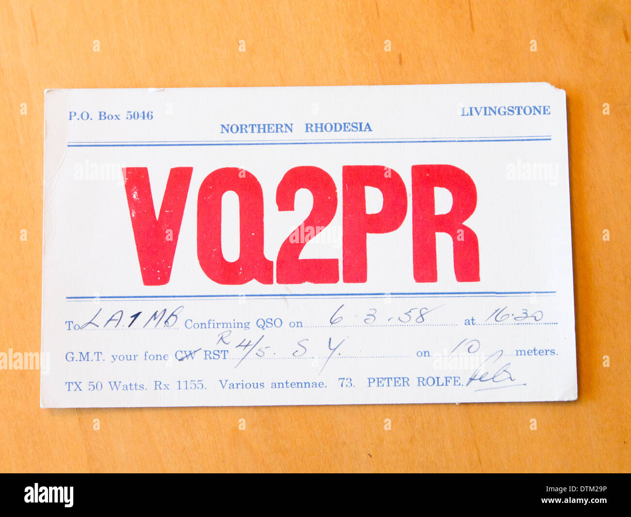 Vintage Qsl-Karte geschickt zwischen Funkamateuren - Schinken Betreibern - beim ersten Kontakt von Nordrhodesien nach Norwegen im Jahr 1958 Stockfoto