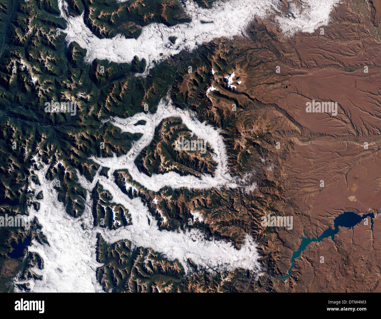 Nebel im Seengebiet Argentiniens vom NASA thematische Mapper auf dem Satelliten Landsat 5 aus gesehen Stockfoto