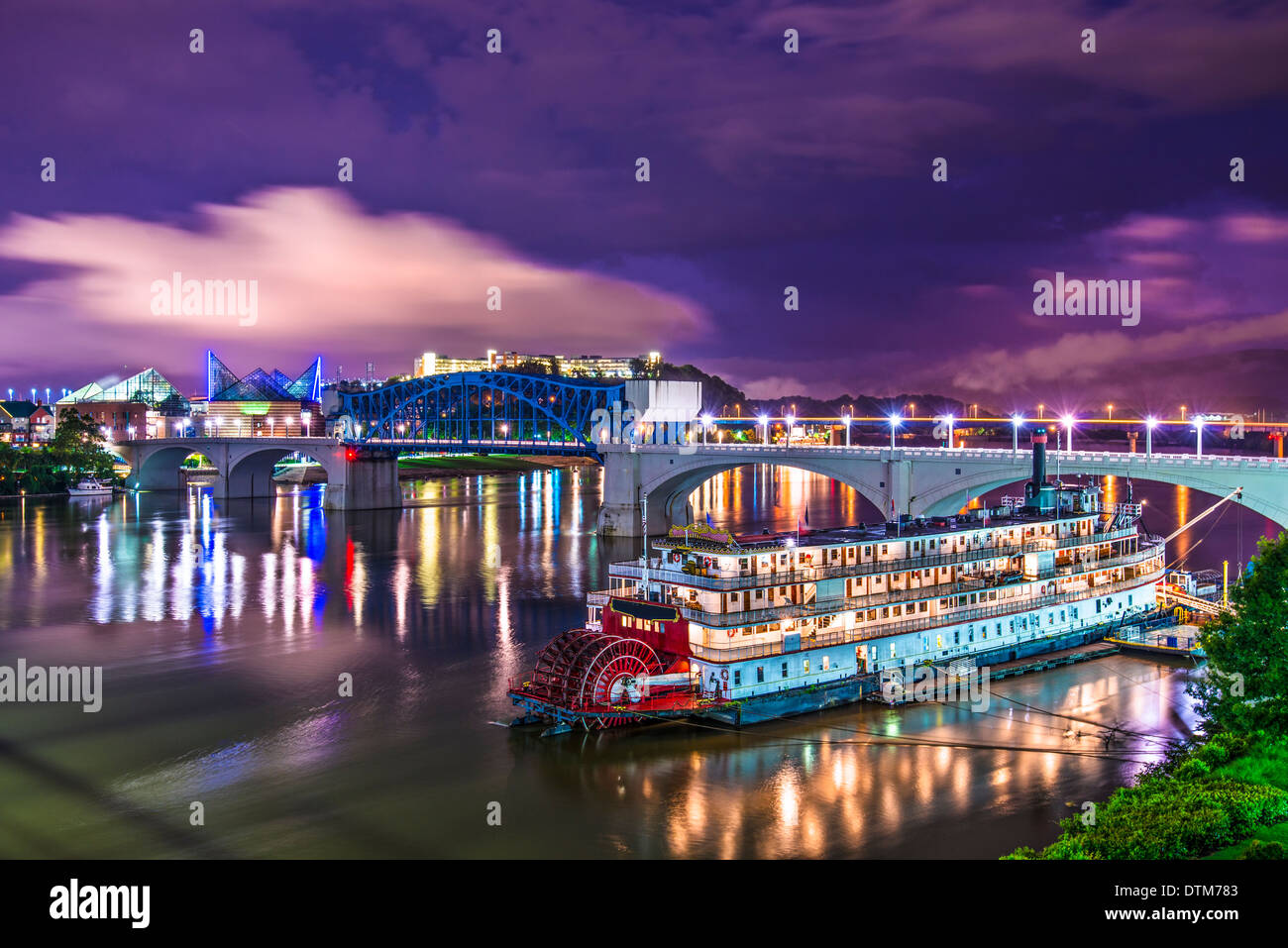 Chattanooga, Tennessee, USA Innenstadt über den Tennessee River. Stockfoto