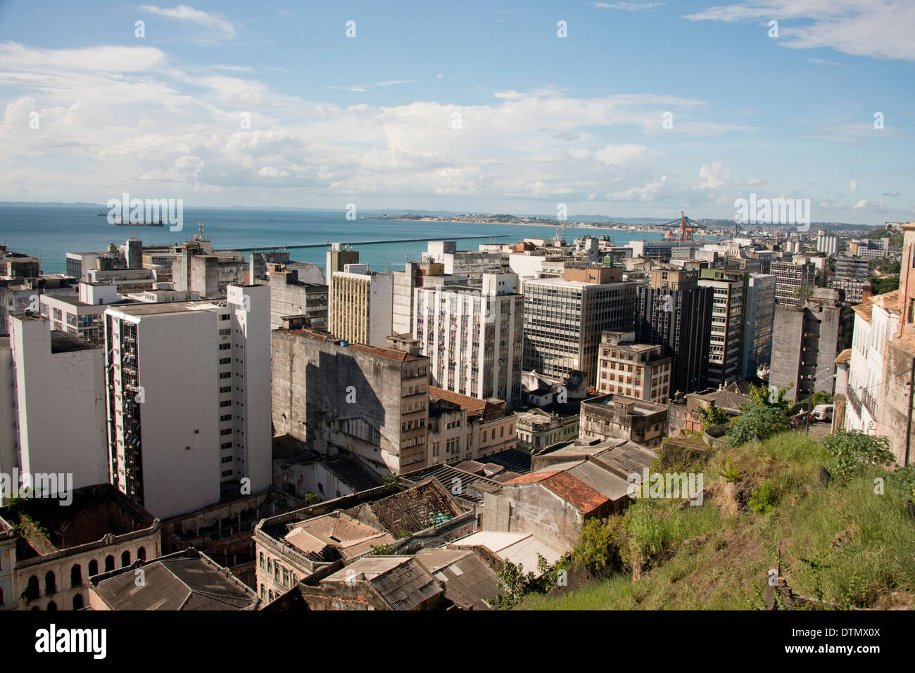 Brasilien, Bahia, Salvador, die älteste Stadt in Brasilien. Bucht der Allerheiligen-Blick von der historischen "Oberstadt". Stockfoto