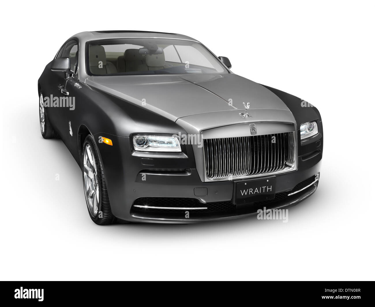 Führerschein erhältlich unter MaximImages.com - 2014 Rolls-Royce Wraith Britisches Luxusauto isoliert auf weißem Hintergrund Stockfoto