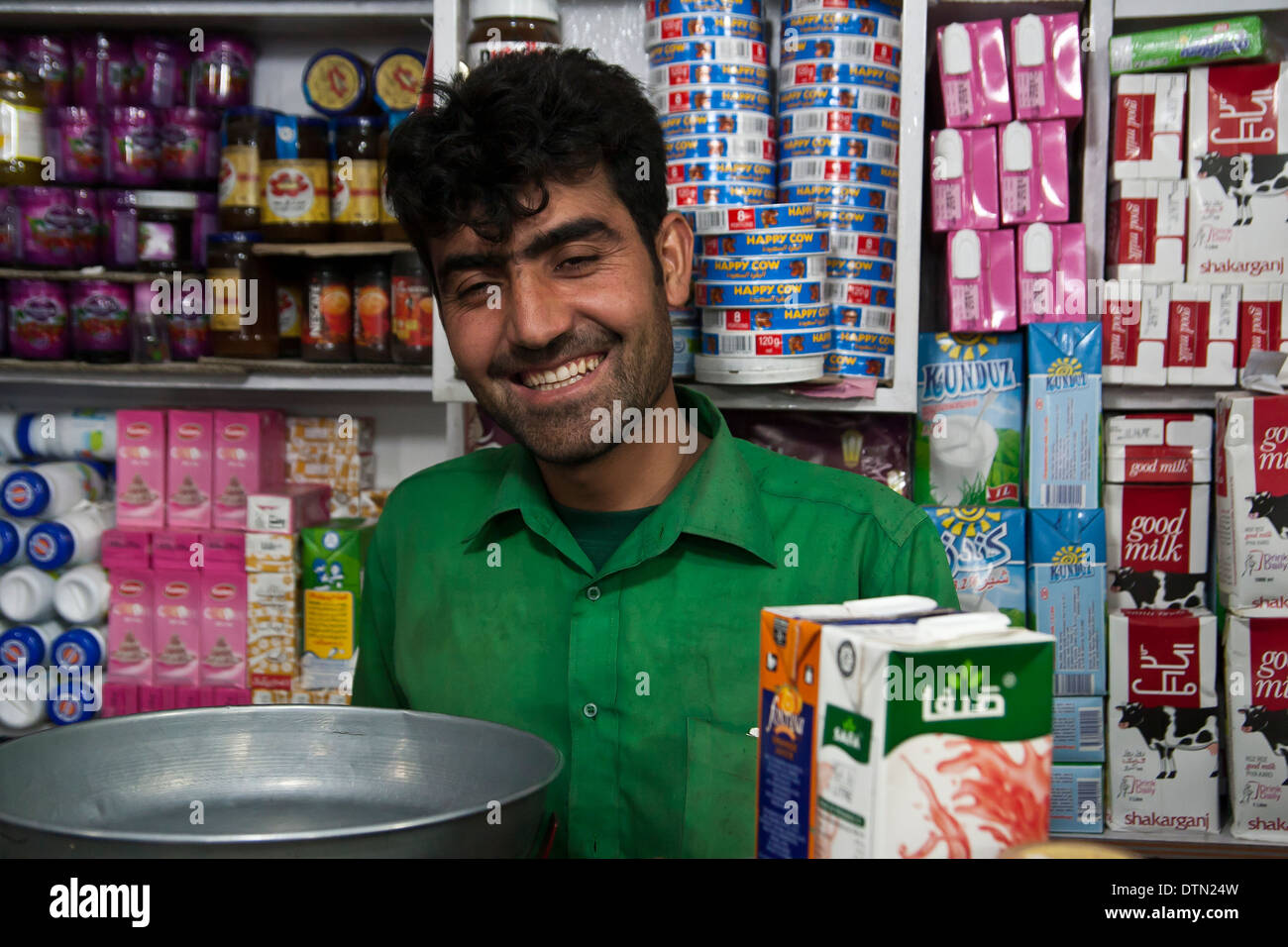 Afghanische Ladenbesitzer in Kabul Afghanistan 2009 Stockfoto
