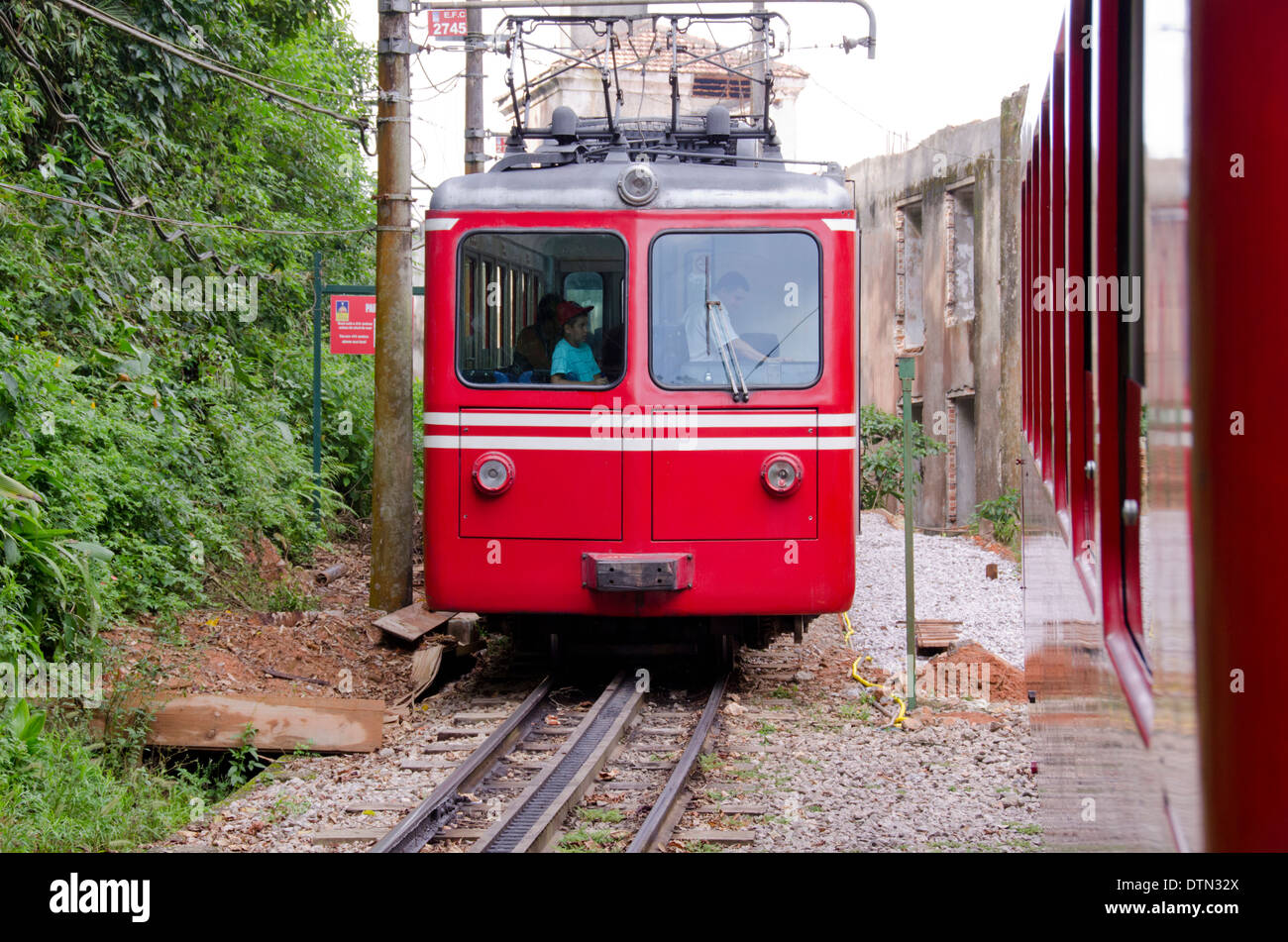 Brasilien, Rio De Janeiro, Tijuca Nationalpark Corcovado touristische Seilbahn auf den Gipfel des Berges. Stockfoto