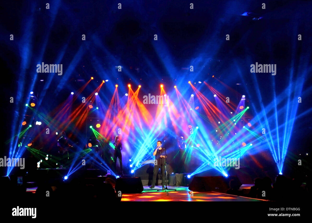 Emre Aydin Rock Konzert weiten Blick auf Bühne Stockfoto