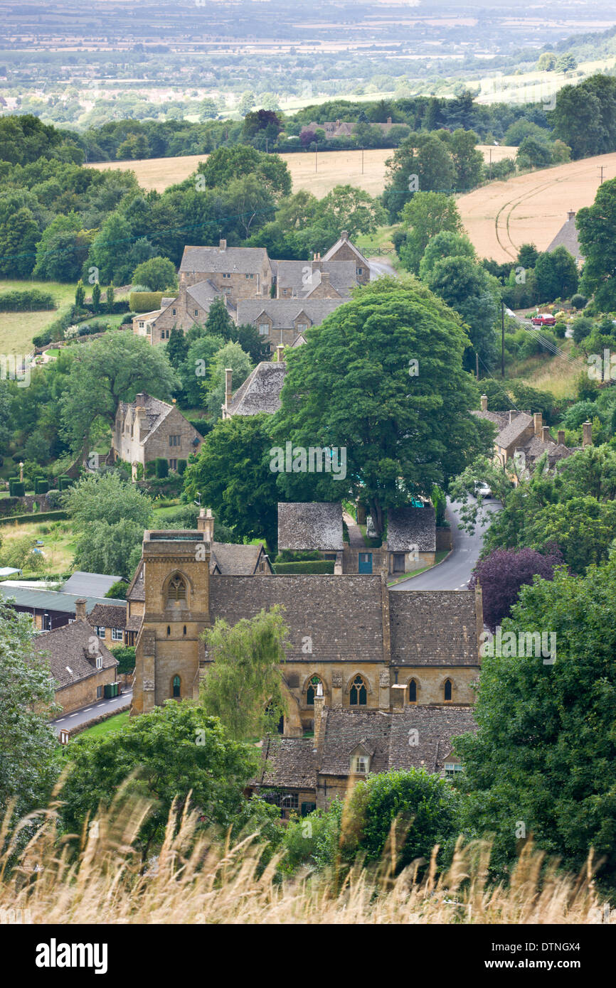 Die Kirche St. Barnabus in den Cotswolds Dorf Snowshill, Broadway, Worcestershire, England. Sommer (Juli) 2010. Stockfoto