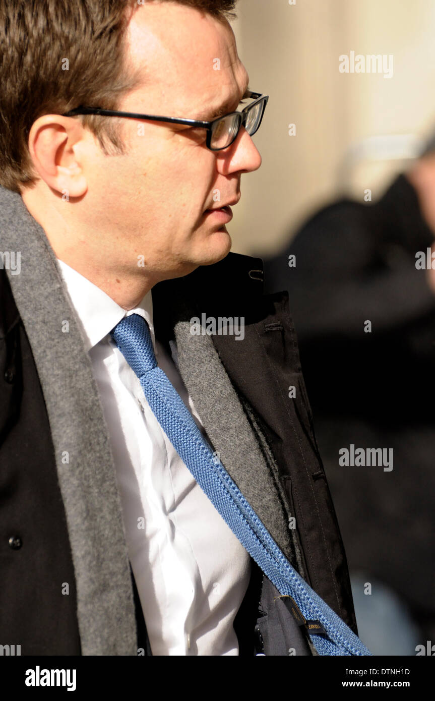 London, UK. 21. Februar 2014. Alten Bailey-Testversion von Rebekah Brooks und Andy Coulson am Telefon hacking Gebühren während auf die Nachricht von der Welt. Andy Coulson Stockfoto