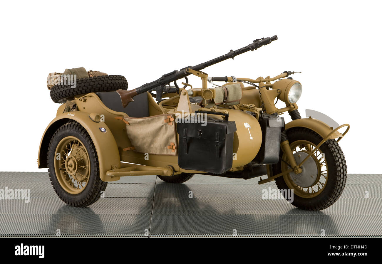 1943 BMW 750cc R7 Afrika Korps militärische Motorrad und Beiwagen Kombination Stockfoto