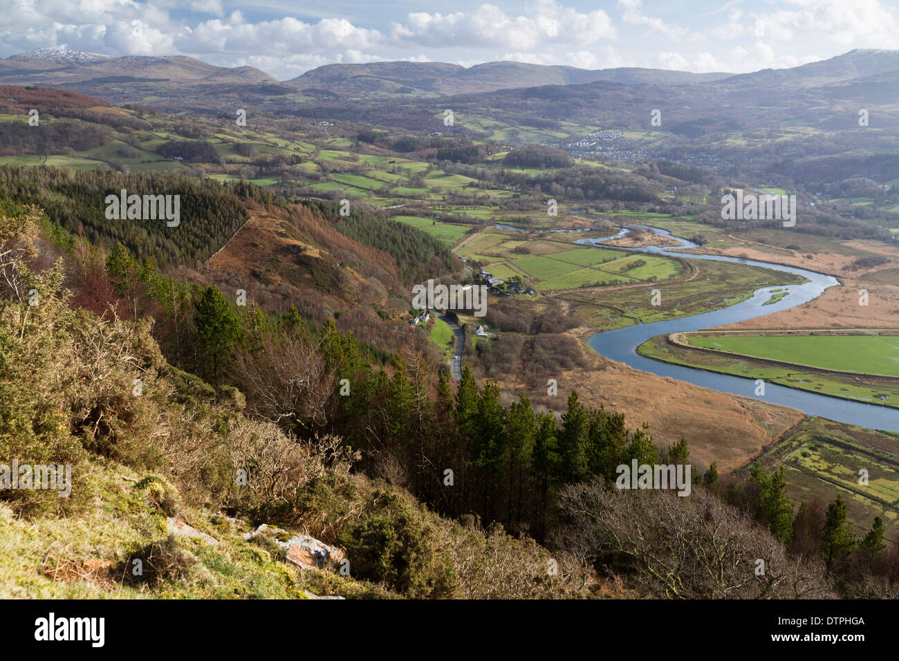 Ein Blick von der neuen Abgrund Walk über den Mawddach Mündung nahe Ortszentrum, Gwynedd, Wales Stockfoto