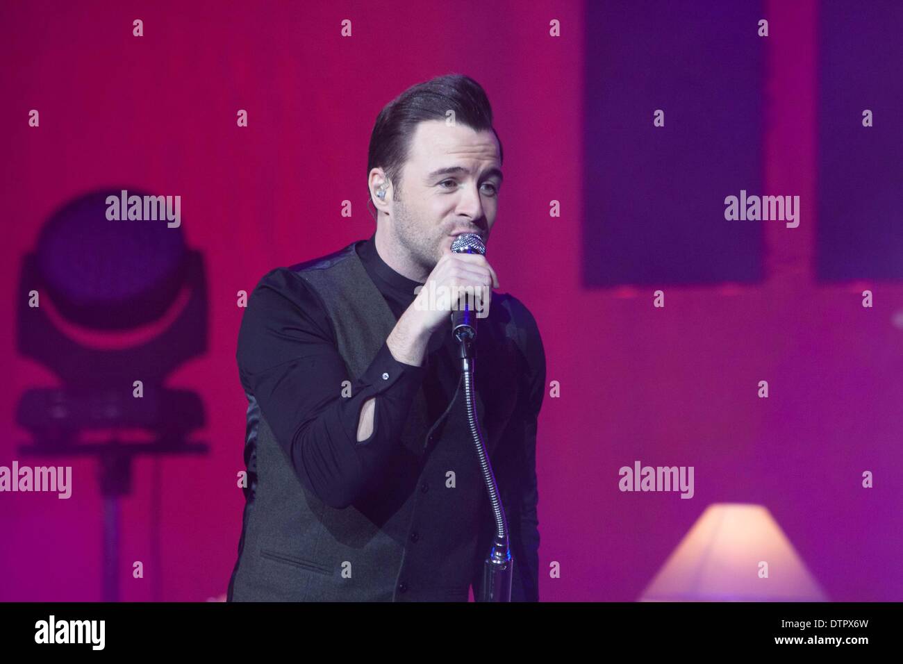 Reading, UK. 22. Februar 2014. Shane Filan (Sänger von Westlife) durchführen, auf seiner Solo-Tour im Hexagon, Reading Credit: Andrew Spiers/Alamy Live News Stockfoto