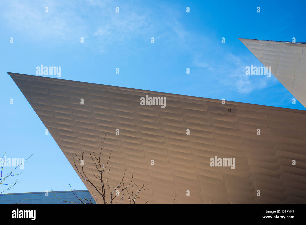Denver Art Museum, entworfen von Architekt Daniel Libeskind ist sehr modernistischen und beherbergt ein bekannter Collectionof indianische Kunst Stockfoto