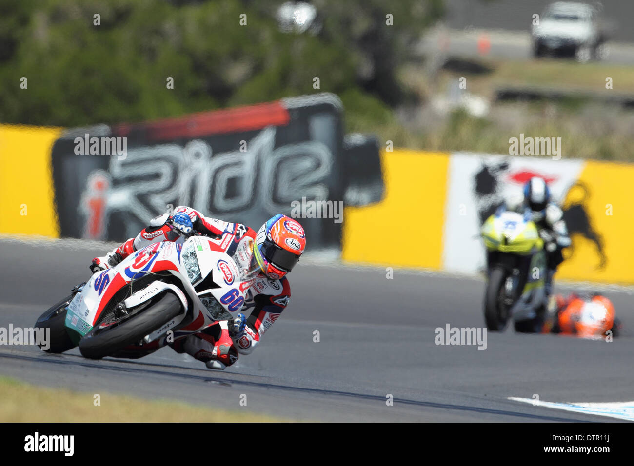 Phillip Island Grand Prix, Australien. Sonntag, 23. Februar 2014. Runde 1 FIM Superbike-Weltmeisterschaft 2014. Michael van der Mark tritt während der World Supersport Race MG Ecke auf Phillip Island Grand Prix Circuit. Trotz einem starken Auftritt über das Wochenende hat van der Mark the World Supersport Rennen nicht beendet. Bildnachweis: Russell Hunter/Alamy Live-Nachrichten Stockfoto