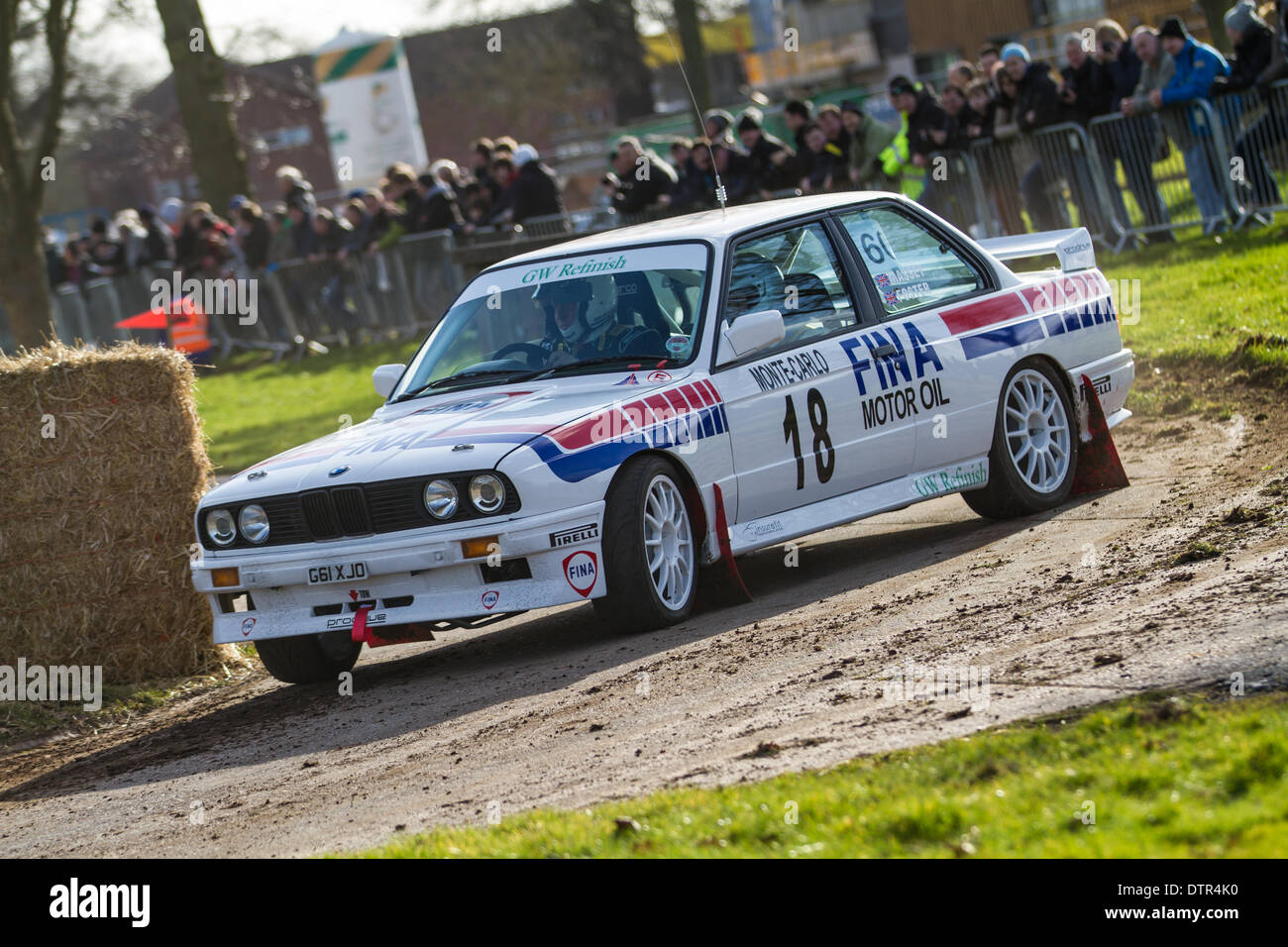 Stoneleigh Park, Coventry, UK. 22. Februar 2014. Rennen Live-Retro Rallye Phasen im Stoneleigh Park mit klassischen B Klasse Rallye-Autos von Audi, Ford, Ferrari, MG und verschiedener Hersteller Credit: Steven Reh/Alamy Live News Stockfoto