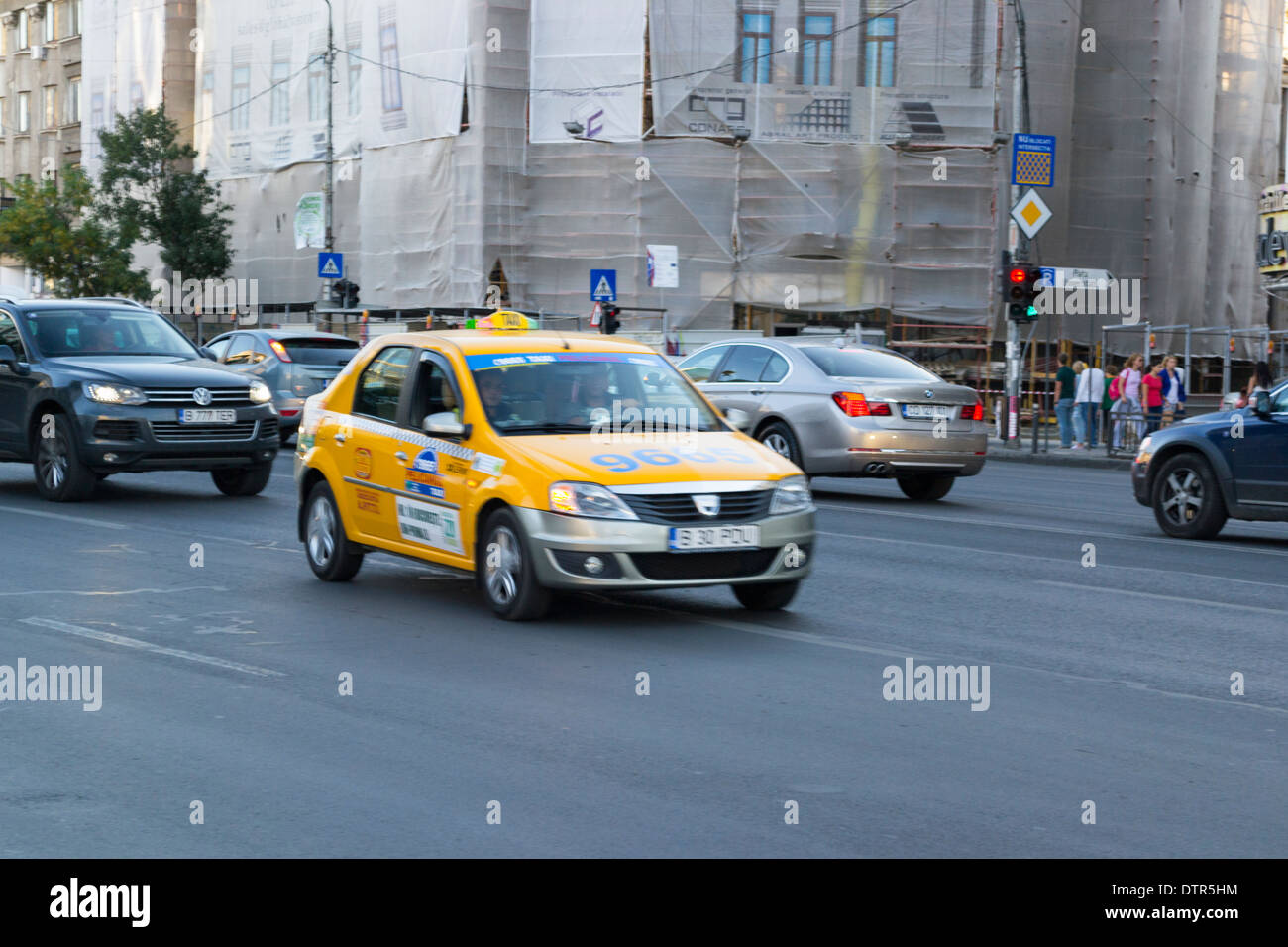 Rumänische Taxi Auto in Bukarest, Rumänien Stockfoto