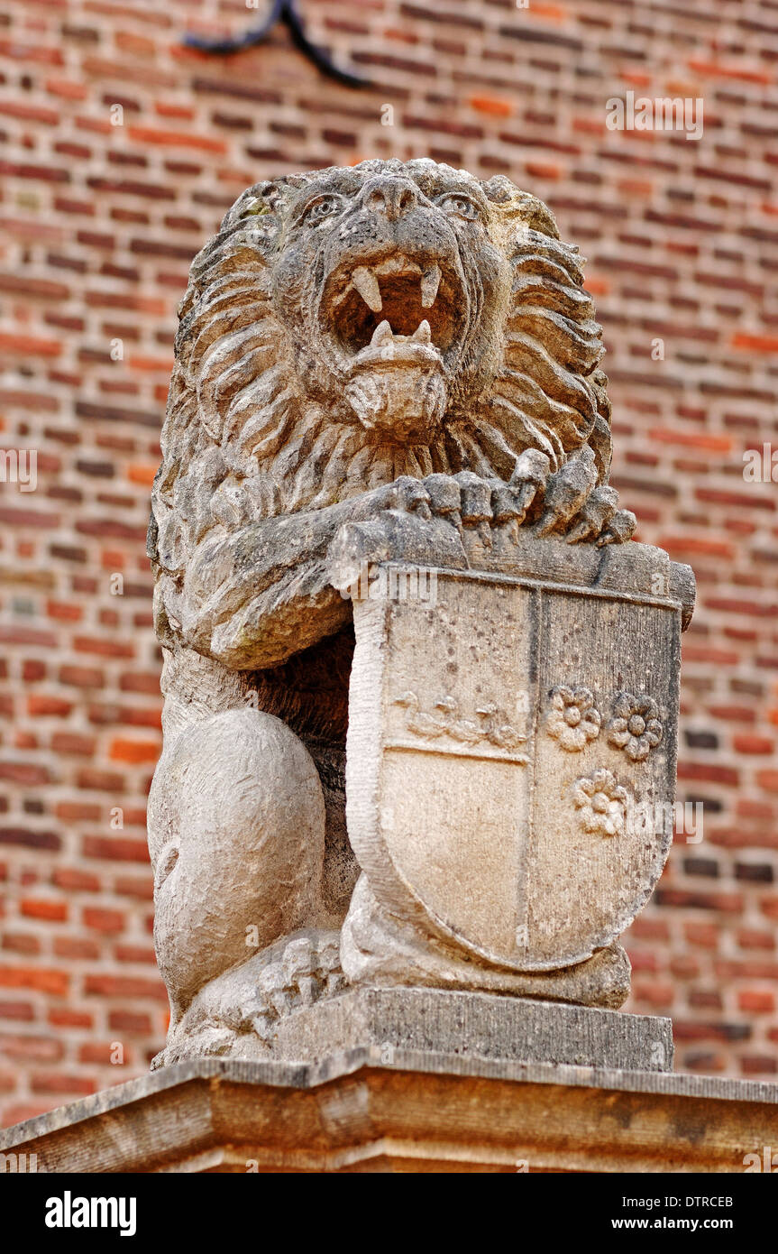 Löwe Skulptur, Doorwerth Schloss Doorwerth, Renkum, Gelderland, Niederlande Stockfoto