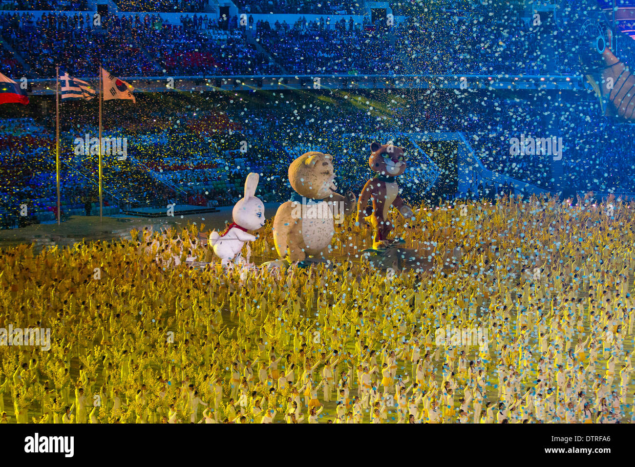 Sotschi, Krasnodar Krai, Rußland. 23. Februar 2014. Szenen aus der Abschlussfeier am Fisht Olympiastadion, Coastal Cluster - XXII Olympischen Winter Spiele Credit: Action Plus Sport/Alamy Live News Stockfoto