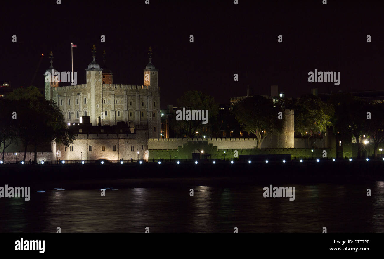 Tower von London, wo die Kronjuwelen aufbewahrt werden Stockfoto