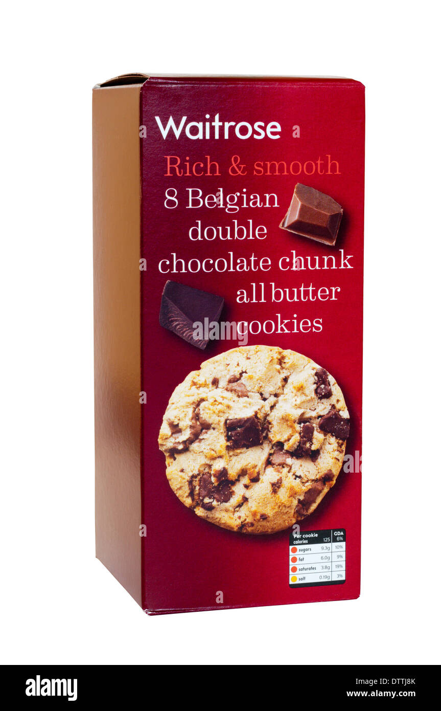 Eine Schachtel mit Waitrose Rich & glatt doppelte Schokolade Brocken alle butter Cookies. Stockfoto