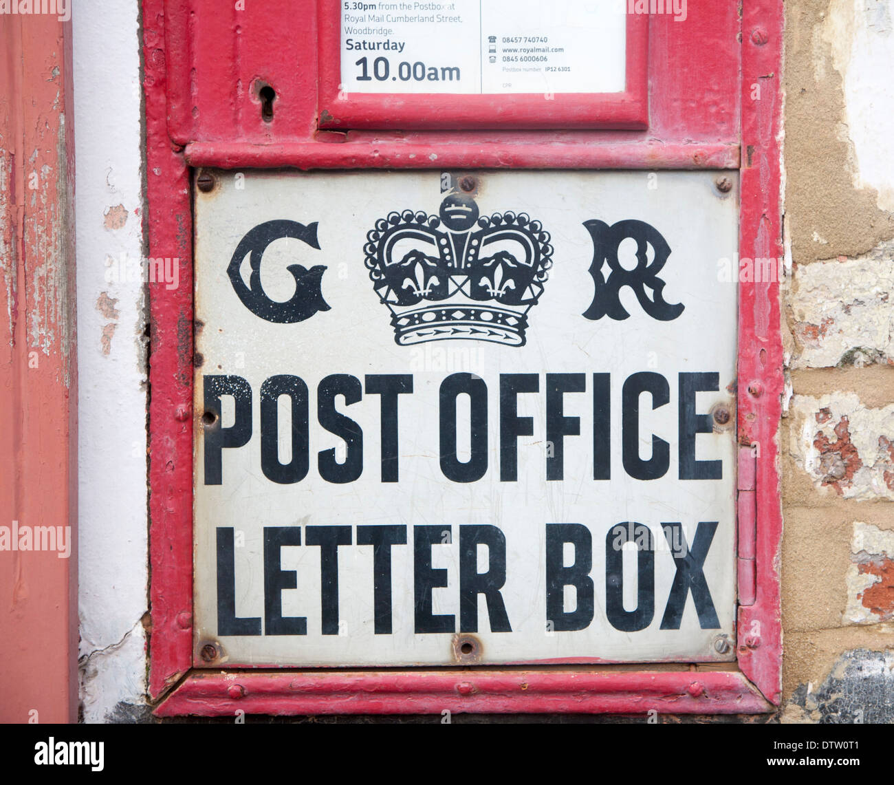 König George V Postamt Briefkasten Nahaufnahme Detail, UK Stockfoto