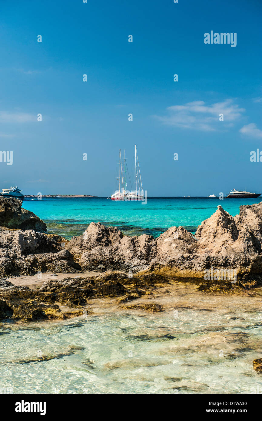 Ses Illetes, Formentera, Balearen-Insel. Eine Ecke des schönen karibischen Strand und kristallklarem Wasser, Ses Illetes Stockfoto