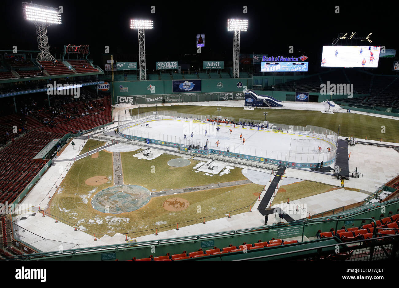 HochschulHockey im Fenway Park in Boston, Massachusetts Stockfoto