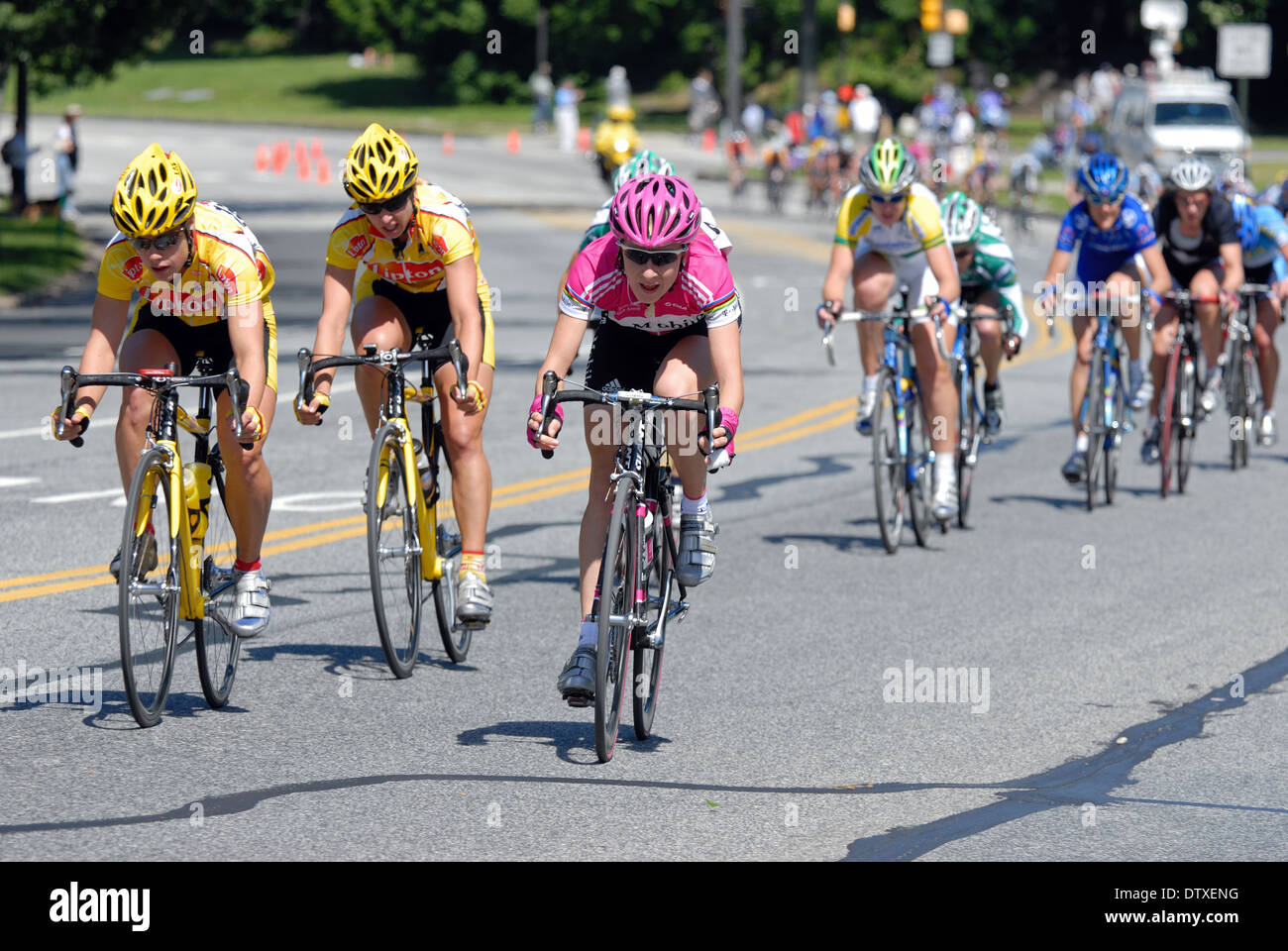 Professionelle Radrennen durch die Straßen von Philadelphia, Pennsylvania, USA. Stockfoto