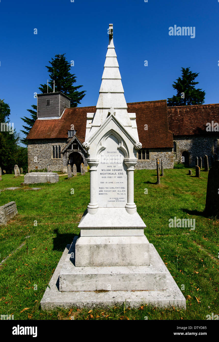 Das Grab von Florence Nightingale und die Nachtigall Familiengrab an St