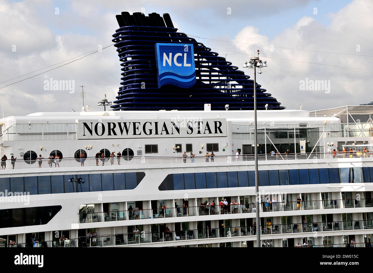 Norwegisch-Star cruise Boot in Miraflores-Schleusen Panamakanal Republik Panama Stockfoto