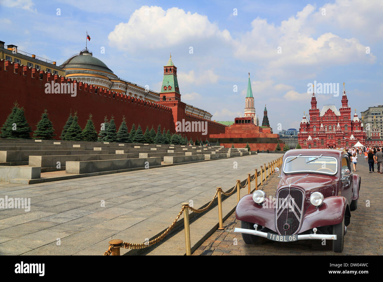 Citroën Oldtimer parkten auf dem Roten Platz, Moskau, Russland Stockfoto