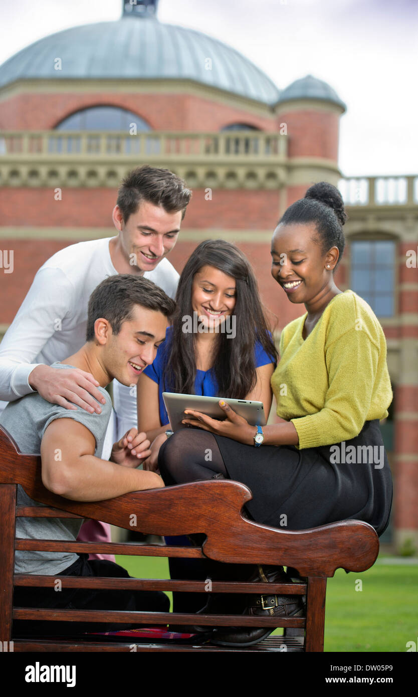Studenten an der University of Birmingham, UK Stockfoto