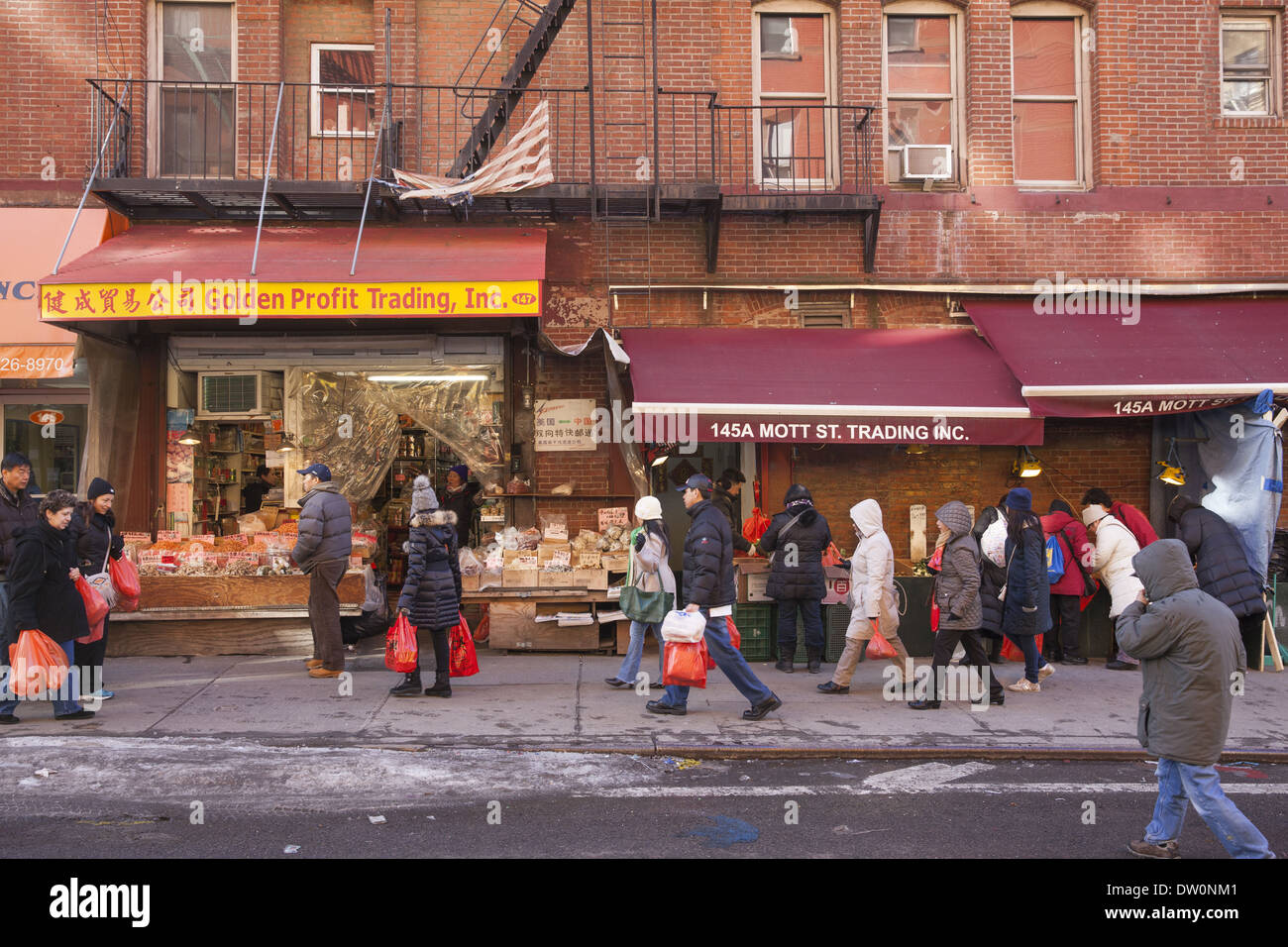 Lokalen Chinatown Bewohner Shop für Lebensmittel an der Mott Street in New York City. Stockfoto